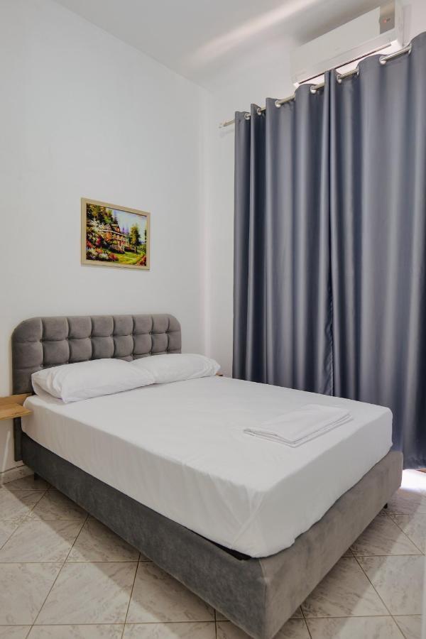 Hotel Casamia Sarandë Buitenkant foto